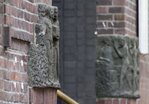Beelden bij de entree.
<br/>
Marcel Westhoff, 2016-04-01